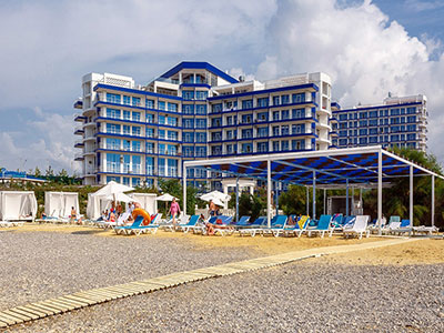 Здание комплекса отелей для отдыха Ирида в Севастополе